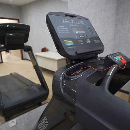 Aura Hotel Ташкент Экстерьер фото
