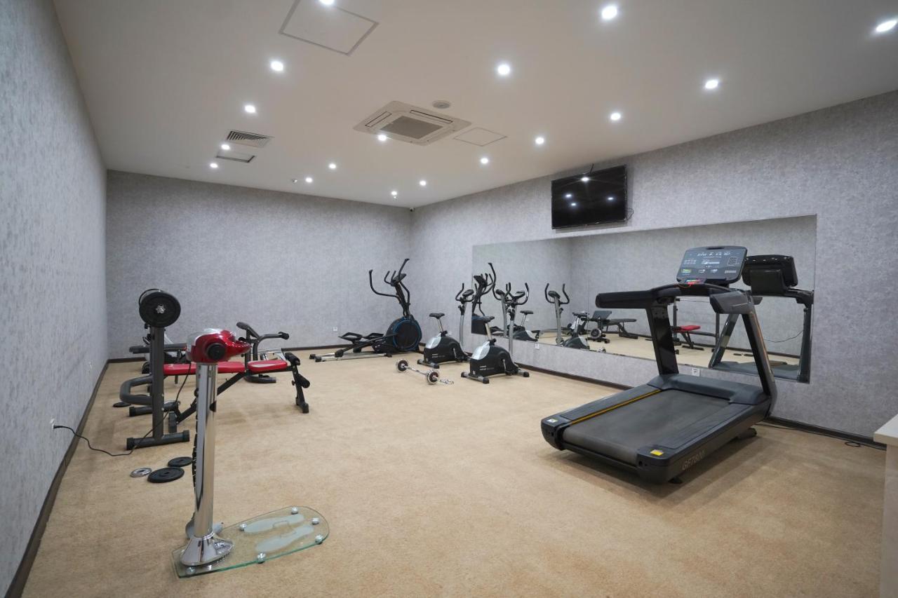 Aura Hotel Ташкент Экстерьер фото