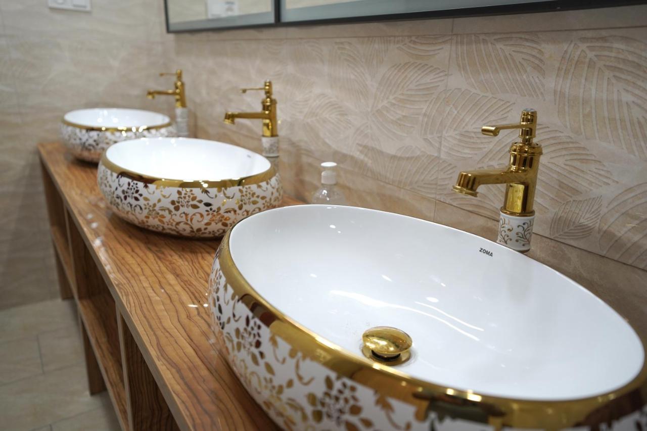 Aura Hotel Ташкент Экстерьер фото